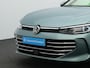 Volkswagen Passat Variant 1.5 eHybrid 204 pk DSG Elegance Business | Trekhaak | Adaptief onderstel | Rondomzicht camera | Head-up display | Stuur-/achterbankverwarming