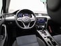 Volkswagen Passat Variant 1.4 TSI PHEV GTE Business | Automaat | Navigatie | Climate control | cruise control adaptief | Parkeer sensoren | LMV | draadloze telefoonlader | LED | Camera | Virtual cockpit |