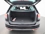 Volkswagen Passat Variant 1.4 TSI PHEV GTE Business | Automaat | Navigatie | Climate control | cruise control adaptief | Parkeer sensoren | LMV | draadloze telefoonlader | LED | Camera | Virtual cockpit |