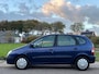 Renault Scenic 1.6-16V Expression Automaat Airco Electric pakket ABS Colorpakket Getint glas EBD Trekhaak Dealeronderhoud Nw Apk!