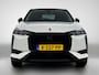 DS 3 1.2 Performance Line 130pk Automaat | Navigatie | Climate Control | Cruise Control | Camera/Parkeersensoren Voor + Achter | Dodehoek Detectie | Keyless Entry/Start | Head-Up Display | 17" Lichtmetalen Velgen | Verwarmbare Voorstoelen | Apple Carplay/Android Auto |