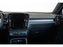 Volvo EC40 Single Motor Extended Range Plus Black Edition | Demo Deal | Panoramadak | Verwarmbare voorstoelen&stuurwiel |  360º Camera | Premium audio by Harman Kardon | Keyless Entry/Start | Warmtepomp | 20 inch lichtmetalen velgen