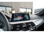 BMW 5-Serie 530e iPerformance High Executive M | Dealer onderhouden | Schuif/kanteldak | Stoelverwarming | M Pakket | Comfort stoelen | Display Key | Elektrische stoelen met geheugen | Apple CarPlay |