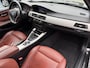 BMW 3-Serie Touring 325d High Executive Automaat | Xenon | Leer | Navi Prof. | Cruise Control | LMV | PDC | Sportstoelen | Stoelverwarming | APK tot 28-10-2026!