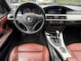 BMW 3-Serie Touring 325d High Executive Automaat | Xenon | Leer | Navi Prof. | Cruise Control | LMV | PDC | Sportstoelen | Stoelverwarming | APK tot 28-10-2026!