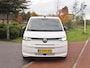 Volkswagen Multivan 1.4 eHybrid L2H1 Life | 7-persoons | Camera | Cruise Control | Apple Carplay | NL-Auto |