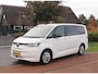 Volkswagen Multivan 1.4 eHybrid L2H1 Life | 7-persoons | Camera | Cruise Control | Apple Carplay | NL-Auto |