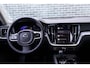 Volvo V60 2.0 T6 Plug-in hybrid AWD Plus Dark | Adaptieve Cruise Control | Harman Kardon Audio | 360° Parkeercamera | Head-Up Display | Stoel-/Stuurverwarming |