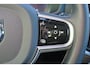 Volvo V60 B4 Plus Dark - Panorama/schuifdak - IntelliSafe Assist & Surround - 360º Camera - Harman/Kardon audio - Adaptieve LED koplampen - Verwarmde voorstoelen, stuur & achterbank - Parkeersensoren voor & achter - Elektr. bedienb. voorstoelen met geheugen - Draadloze tel. lader - Extra getint glas - 19' LMV