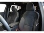 Volvo EX40 Single Motor Extended Range Ultra Black Edition | Demo Deal | 20" Lichtmetalen Wielen | Elektrisch Verstelbare Voorstoelen | 360º Camera | Stoel/Stuurverwarming | Warmtepomp | Donkergetint Glas |