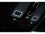 Volvo XC60 2.0 T6 Plug-in hybrid AWD Plus Black Edition | Luchtvering | Head-Up Display | 360º Camera | Schuif/Kantel-Panoramadak | Google Infotainment | 21" Lichtmetalen Wielen |