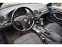 BMW 3-Serie Touring 320i '99 Inruiler zo mee