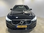 Volvo XC60 2.0 T5 AWD R-Design | Navigatie/Android/Apple Carplay | LM Velgen 19" | Voorstoelen Verwarmd | PDC Voor en Achter + Achteruitrijcamera |