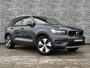 Volvo XC40 1.5 T2 Business Pro | Adaptieve cruise control | Trekhaak | Stoel en stuurverwarming | Verwarmbare voorruit