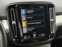 Volvo XC40 1.5 T2 Business Pro | Adaptieve cruise control | Trekhaak | Stoel en stuurverwarming | Verwarmbare voorruit