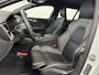 Volvo V60 T6 Plug-in hybrid AWD Plus Dark | 360°-camera | Audio installatie premium | BLIS dodehoek detectie