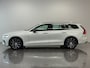 Volvo V60 T6 Plug-in hybrid AWD Plus Dark | 360°-camera | Audio installatie premium | BLIS dodehoek detectie