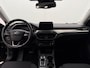 Ford Focus 1.0 EcoBoost Titanium Business Automaat | Trekhaak | Adaptive Cruise Control | Camera | Parkeersensoren | Apple CarPlay