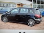 Mercedes-Benz B-klasse 180 AMG AUTOMAAT 7G-DCT 122PK APPCarpl./NAVI/P-CAM /TREKH./LED/2xPDC/S&S/18"AMG/2 EIG./NL AUTO/KM=NAP