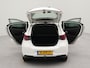 Mazda 2 1.5 Skyactiv-G Style Selected | Vaste trekhaak | Bluetooth | Airco | Spraakbediening | Achteruitrij camera |