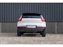 Volvo XC40 1.5 T5 Recharge R-Design | Adaptieve cruise | Panorama dak | Harman Kardon | Zwenkbare trekhaak |