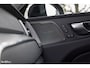 Volvo XC60 2.0 B4 R-Design | Adaptieve cruise | Memory | Harman Kardon | Achterbank verwarmd |