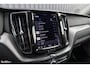 Volvo XC60 2.0 B4 R-Design | Adaptieve cruise | Memory | Harman Kardon | Achterbank verwarmd |