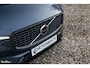 Volvo XC60 2.0 B4 R-Design | Adaptieve cruise | Memory | Harman Kardon | Achterbank verwarmd |