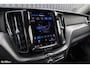 Volvo XC60 2.0 B4 R-Design | Adaptieve cruise | Memory | Harman Kardon | Achterbank verwarmd |