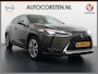 Lexus UX 300e 54kWh 204pk Executive Leder Navi Ecc 360°Camera Stoel+Stuurverwarming Schuif/Kanteldak HUD Adaptive-Cruise Apple Carplay Android LED Pdc Lmv 18" SmartKey Miracast™ WiFi Blindspot monitoring Elek.Achterklep lane Assist DAB Bluetooth 1e Eigenaar Origineel Nederlandse Auto Nieuwprijs €64.000,-