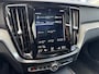 Volvo V60 2.0 T5 Inscription | Schuif-/kanteldak | Leder | Heads-Up Display | Park.Camera | Elektrische achterklep | Stoelverwarming |