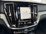 Volvo V60 2.0 T5 Inscription | Schuif-/kanteldak | Leder | Heads-Up Display | Park.Camera | Elektrische achterklep | Stoelverwarming |