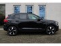 Volvo EX40 Single Motor Extended Range Business Ed. 82 kWh | Eindejaarsknaller | Extra getint glas | Premium audio by Harman Kardon | Verwarmbare voorstoelen | Visual Park Assist | Stuurverwarming | Alarm voorbereiding | Pilot Assist | 19" 5-spaaks glossy black/diamond cut