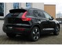 Volvo EX40 Single Motor Extended Range Business Ed. 82 kWh | Eindejaarsknaller | Extra getint glas | Premium audio by Harman Kardon | Verwarmbare voorstoelen | Visual Park Assist | Stuurverwarming | Alarm voorbereiding | Pilot Assist | 19" 5-spaaks glossy black/diamond cut