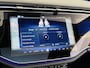 Mercedes-Benz E-klasse 300 e Sport Edition | Superscreen | Luchtvering | Achterasbesturing | Panorama - Schuifdak | Massagestoelen Voorin | Trekhaak Wegklapbaar | Head-Up Display | Burmester 4D Surround Sound | Digital Light