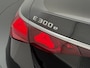 Mercedes-Benz E-klasse 300 e Sport Edition | Superscreen | Luchtvering | Achterasbesturing | Panorama - Schuifdak | Massagestoelen Voorin | Trekhaak Wegklapbaar | Head-Up Display | Burmester 4D Surround Sound | Digital Light