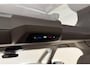 Volkswagen Multivan 1.4 eHybrid L2H1 Life Business Automaat | Navigatie | Panoramadak | Keyless | Trekhaak | Electrische achterklep | Extra getint glas | Lichtmetalen velgen | Stoelverwarming
