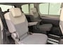 Volkswagen Multivan 1.4 eHybrid L2H1 Life Business Automaat | Navigatie | Panoramadak | Keyless | Trekhaak | Electrische achterklep | Extra getint glas | Lichtmetalen velgen | Stoelverwarming
