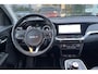 Kia e-Niro Edition 64 kWh 3-Fase | Navigatie | Stoel- en stuurverwarming | Adaptieve Cruise Control | Camera | Parkeersensoren | 17" LM velgen | Privacy Glass | All season