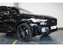 Volvo XC60 T6 Plug-in hybrid AWD Plus Black Edition | Actieve Luchtvering  | Premium audio by Harman Kardon  | 360 graden camera | Panoramadak met schuif-/kantelfunctie | Verwarmbare voorstoelen, achterbank en stuurwiel | 21 inch Lichtmetalen velgen |