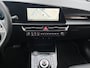 Kia Niro 1.6 GDi Hybrid DynamicPlusLine | 18'' inch LMV | All-Seasonbanden | Schuif-/kanteldak | Stoel- en stuurverwarming | Elektrisch achterklep | Dodehoekassistentie | Achteruitrijcamera | Navi | LED-verlichting | Parkeersensoren voor- en achter | Head Up Display |