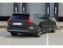 Volvo V60 T6 Automaat Plug-in hybrid AWD Essential Edition | Adaptieve Cruise Control | Stuurverwarming | Stoelverwarming | Verwarmbare Achterbank | Lederen Bekleding | Elektrische Lendensteunen | Automatisch Dimmende Spiegels | Getint Glas | 19 inch velgen