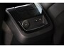 Volvo V60 T6 Automaat Plug-in hybrid AWD Essential Edition | Adaptieve Cruise Control | Stuurverwarming | Stoelverwarming | Verwarmbare Achterbank | Lederen Bekleding | Elektrische Lendensteunen | Automatisch Dimmende Spiegels | Getint Glas | 19 inch velgen