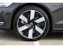 Volvo V60 T6 Automaat Plug-in hybrid AWD Essential Edition | Adaptieve Cruise Control | Stuurverwarming | Stoelverwarming | Verwarmbare Achterbank | Lederen Bekleding | Elektrische Lendensteunen | Automatisch Dimmende Spiegels | Getint Glas | 19 inch velgen