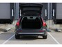 Volvo V60 T6 Automaat Plug-in hybrid AWD Essential Edition | Adaptieve Cruise Control | Stuurverwarming | Stoelverwarming | Verwarmbare Achterbank | Lederen Bekleding | Elektrische Lendensteunen | Automatisch Dimmende Spiegels | Getint Glas | 19 inch velgen
