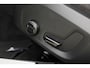 Volvo V60 T6 Automaat Plug-in hybrid AWD Essential Edition | Adaptieve Cruise Control | Stuurverwarming | Stoelverwarming | Verwarmbare Achterbank | Lederen Bekleding | Elektrische Lendensteunen | Automatisch Dimmende Spiegels | Getint Glas | 19 inch velgen