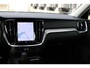 Volvo V60 T6 Automaat Plug-in hybrid AWD Essential Edition | Adaptieve Cruise Control | Stuurverwarming | Stoelverwarming | Verwarmbare Achterbank | Lederen Bekleding | Elektrische Lendensteunen | Automatisch Dimmende Spiegels | Getint Glas | 19 inch velgen