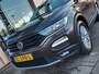 Volkswagen T-Roc 1.0 TSI 116pk Style Executive | Origineel NL | Navi | Apple Carplay+Android Auto | Airco | Adap.Cruise | Pdc V+A | Rijstrook+Licht+Regensensor | Mistlampen | 16''lm | Trekhaak