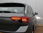 Volkswagen T-Roc 1.5 TSI R-Line | Stoelverwarming | Parkeersensoren | Lichtmetalen velgen
