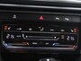 Volkswagen T-Roc 1.5 TSI R-Line | Stoelverwarming | Parkeersensoren | Lichtmetalen velgen
